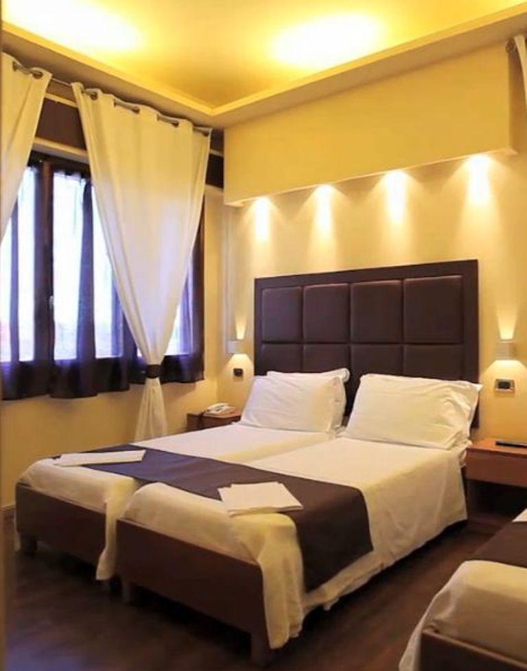 סיניה Eurohome מראה חיצוני תמונה